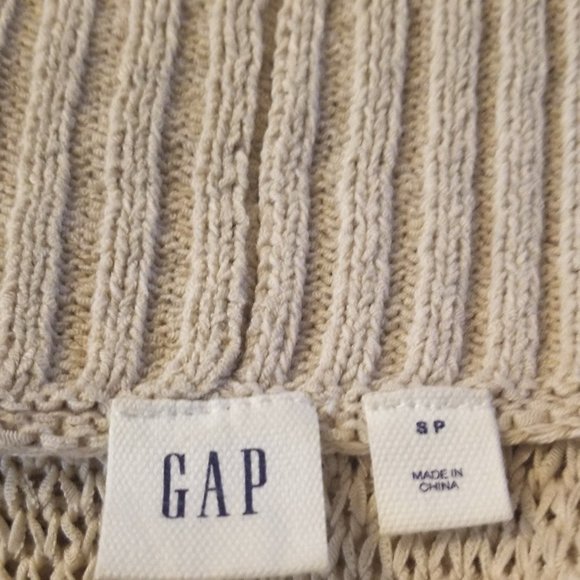GAP Open arm and front one piece poncho sweater - Picture 3 of 3